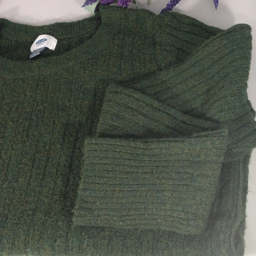 Old Navy Green Sweater Top - Picture 3 of 7